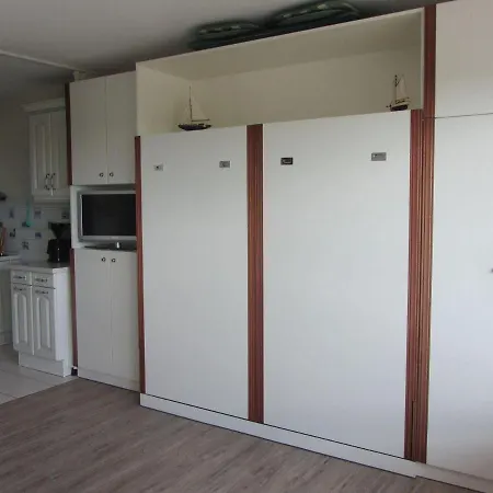 Luv-und-lee-apartment-46a *
